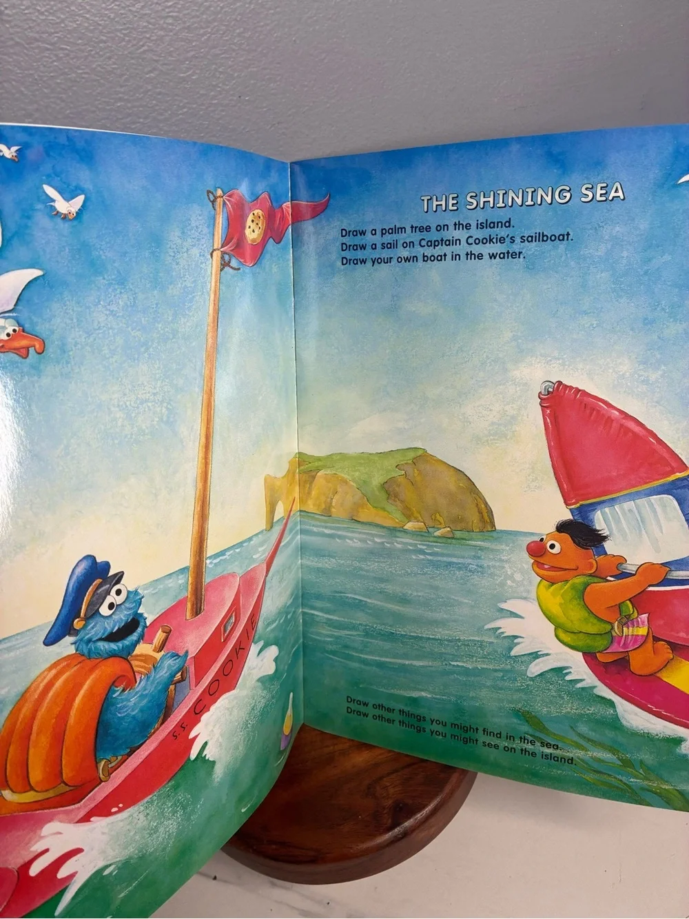 Sesame Street Land Sea and Sky 2002 Write & Wipe Book w/ Original Crayon